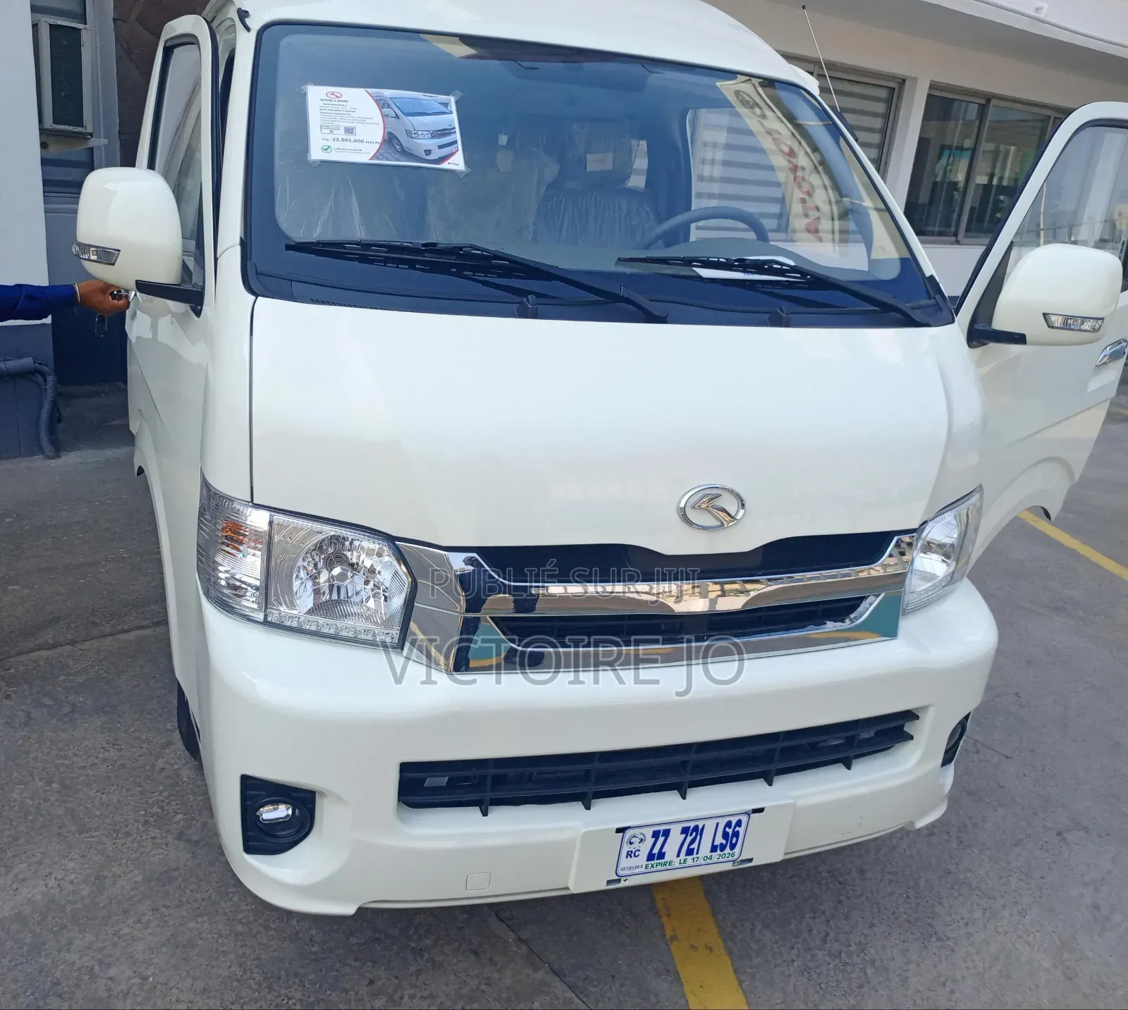 Autobus 2022 Blanc