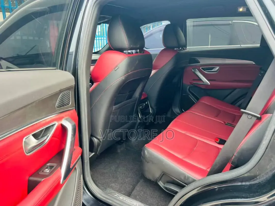 Jetour X70 Plus 2021 Noir