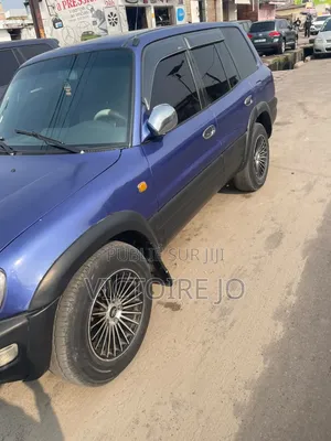 Toyota RAV4 2016 Bleu
