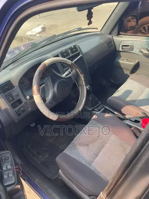 Toyota RAV4 2016 Bleu