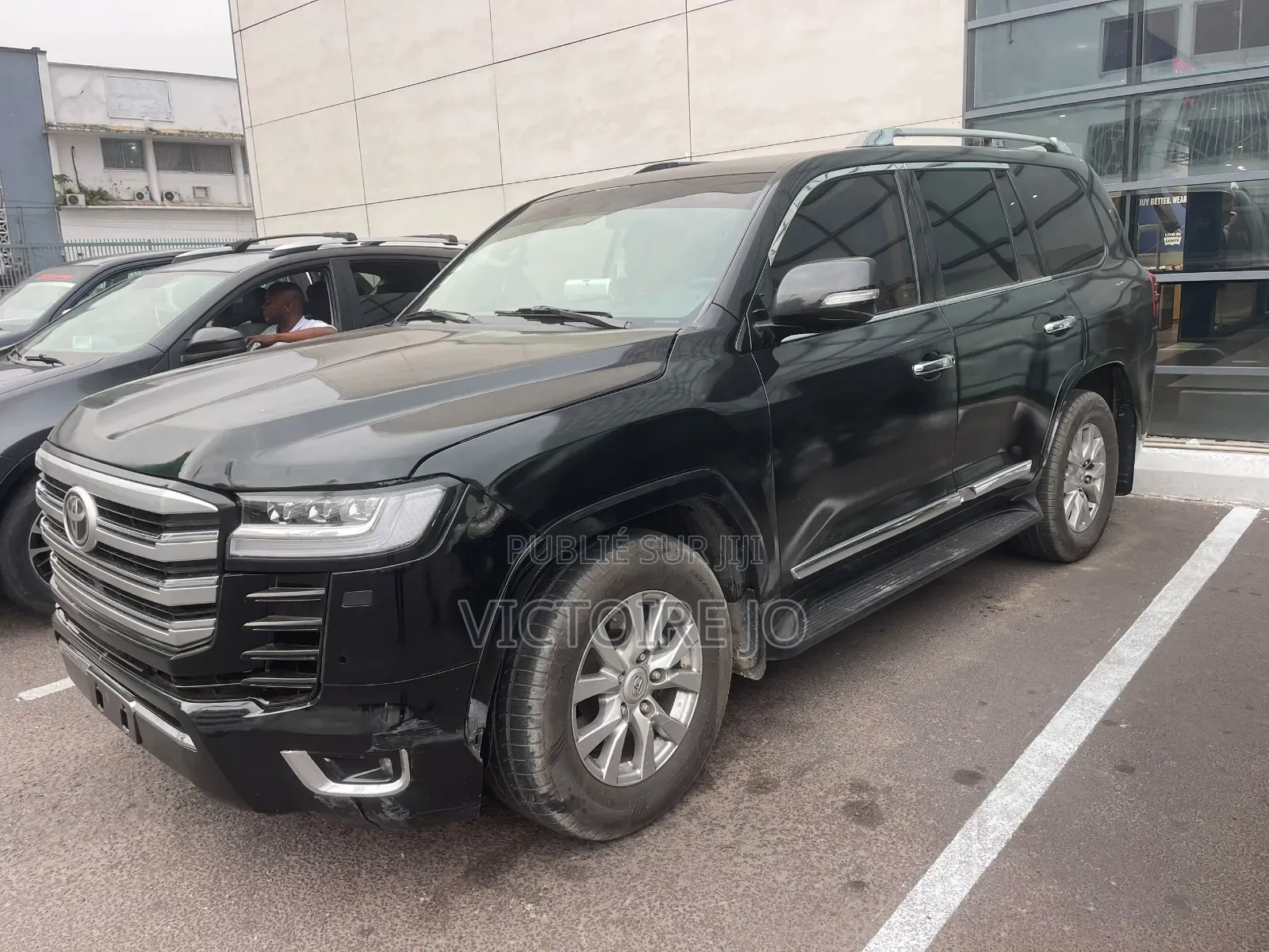 Toyota Land Cruiser 2022 Noir