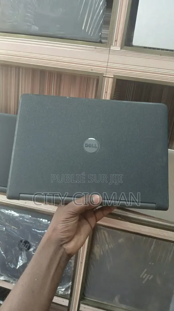 Nouveau Dell Latitude 11 3160 4GB Intel Pentium HDD+SSD 500GB