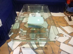 Tablette Basse en Verre