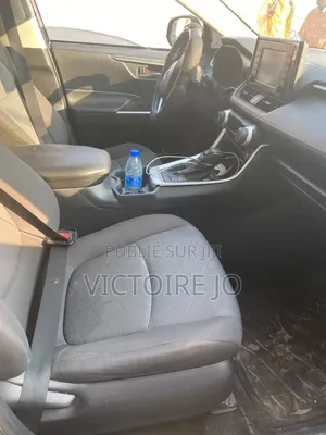 Toyota RAV4 2022 Noir