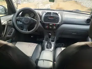 Toyota RAV4 2005 Gris
