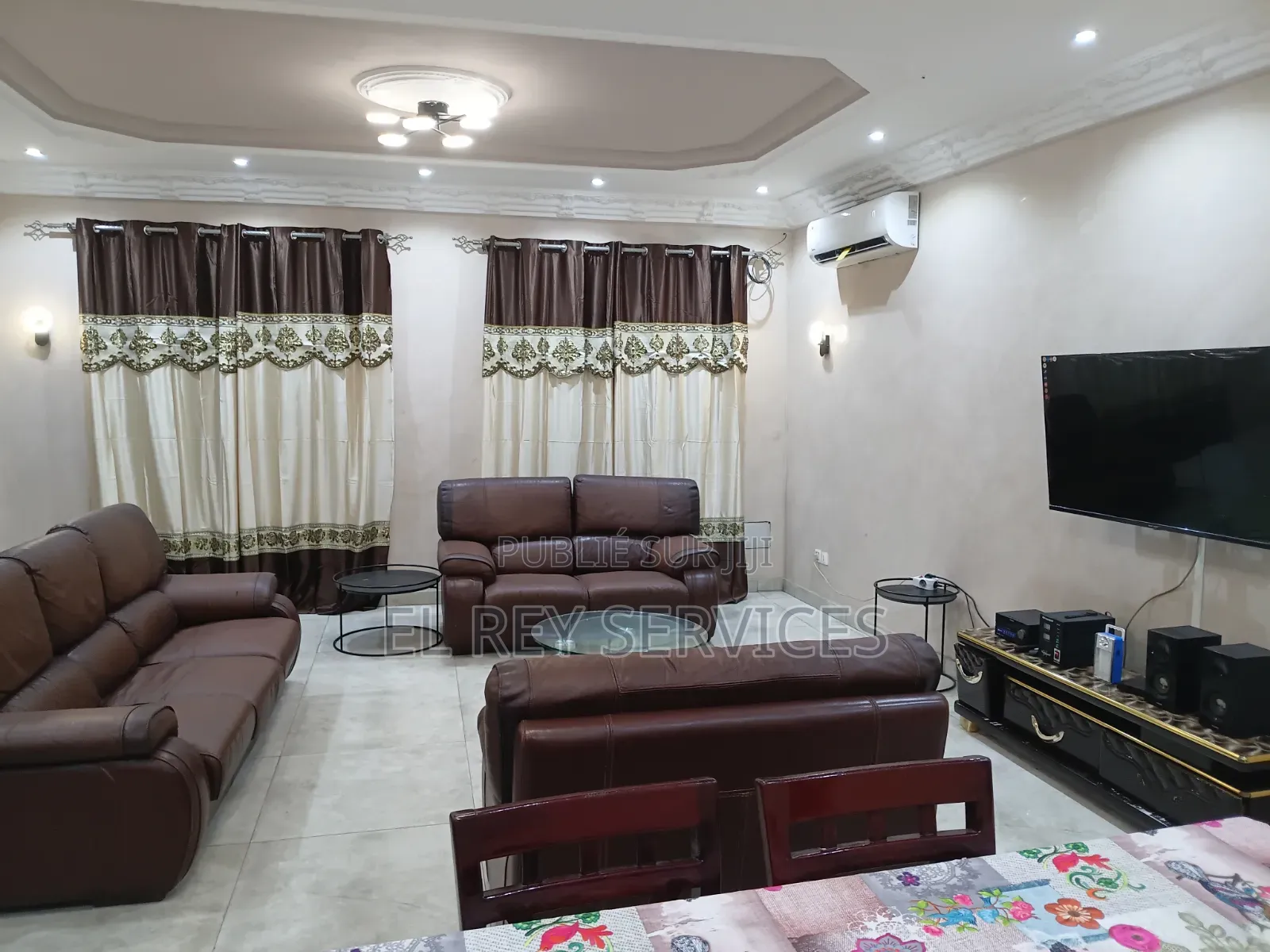 Meublé 3chbre Appartement dans El Rey Appartements, Ouenzé à Louer