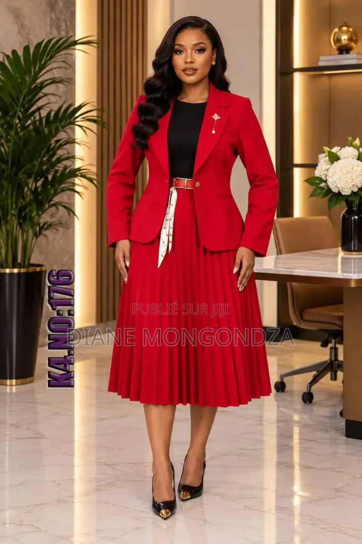 Ensemble Jupe Plissée Avec Veste