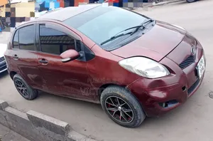 Toyota Yaris 2017 Rouge