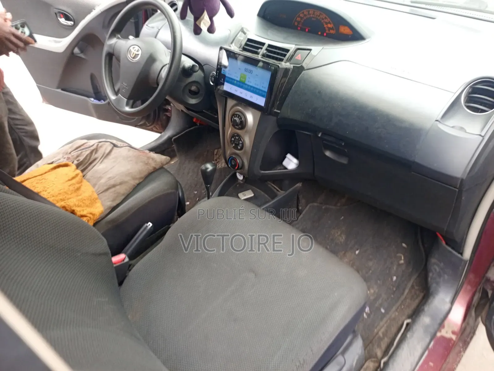 Toyota Yaris 2017 Rouge