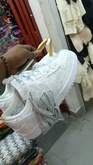 Paire Disponible