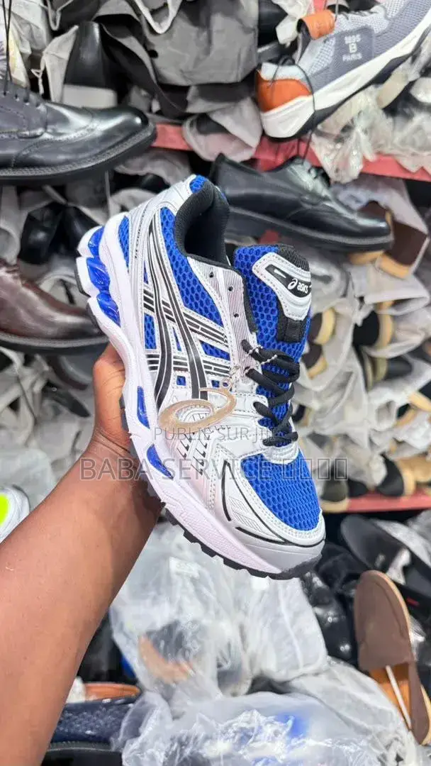 Paire Disponible