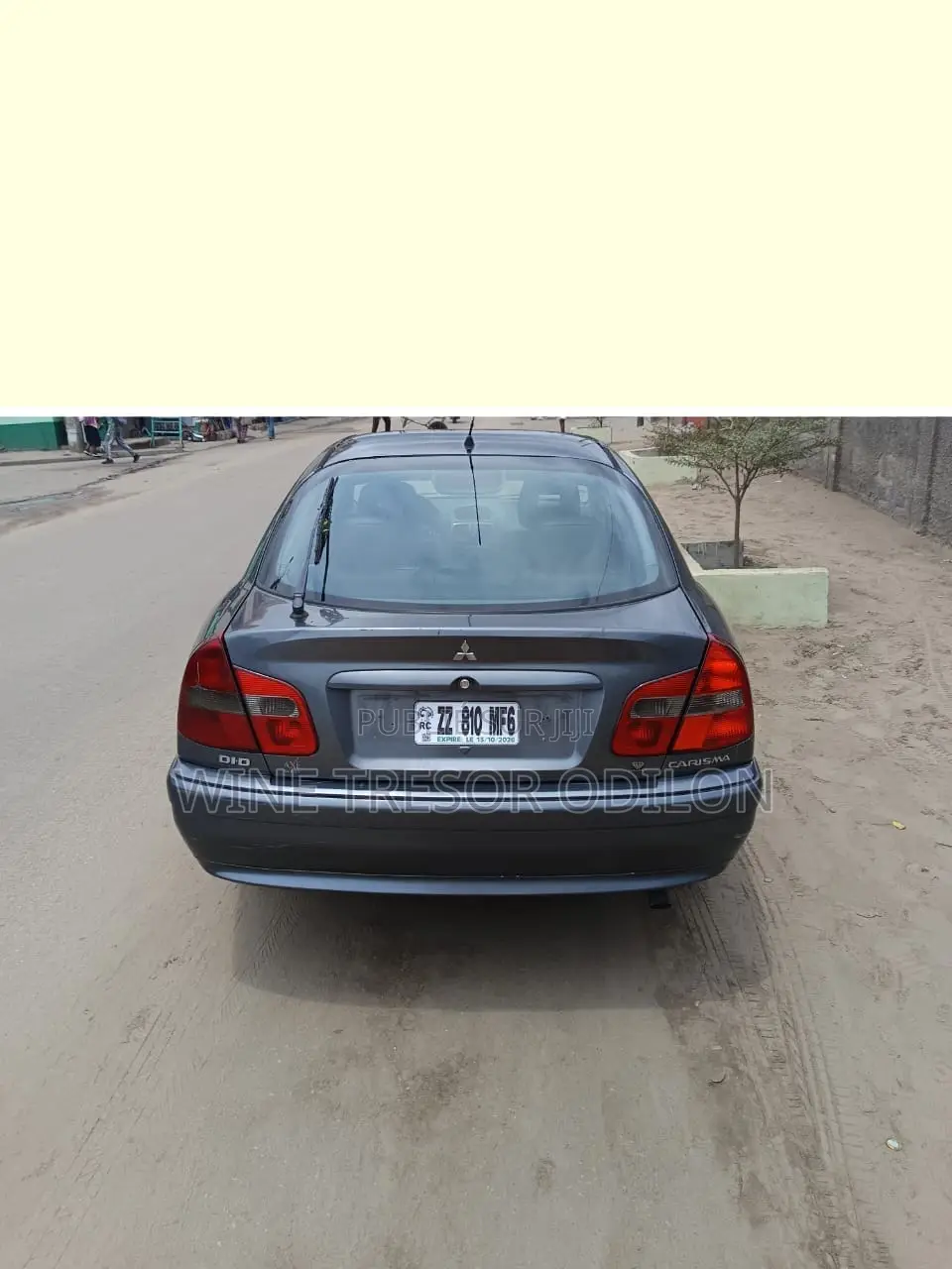Mitsubishi Carisma 2003 Gris