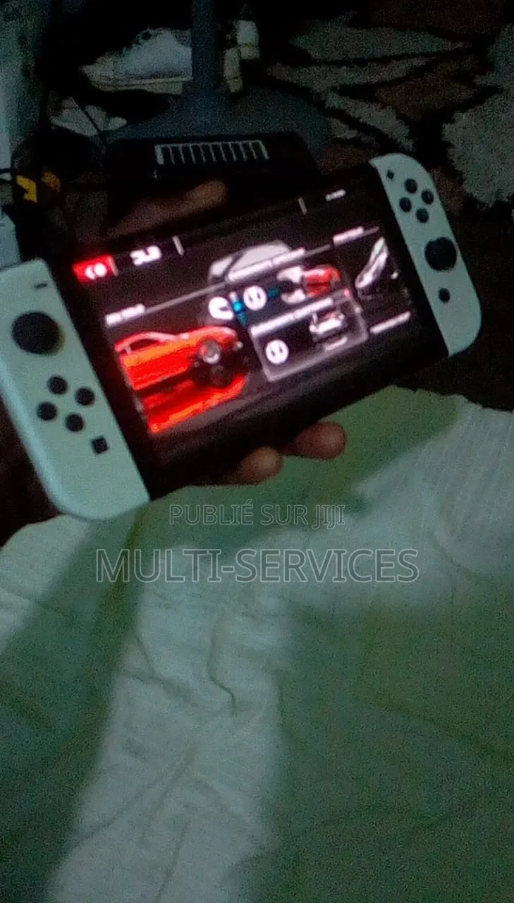 Console Nintendo Switch OLED À Vendre .