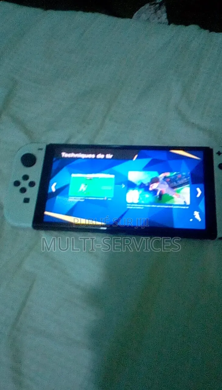 Console Nintendo Switch OLED À Vendre .