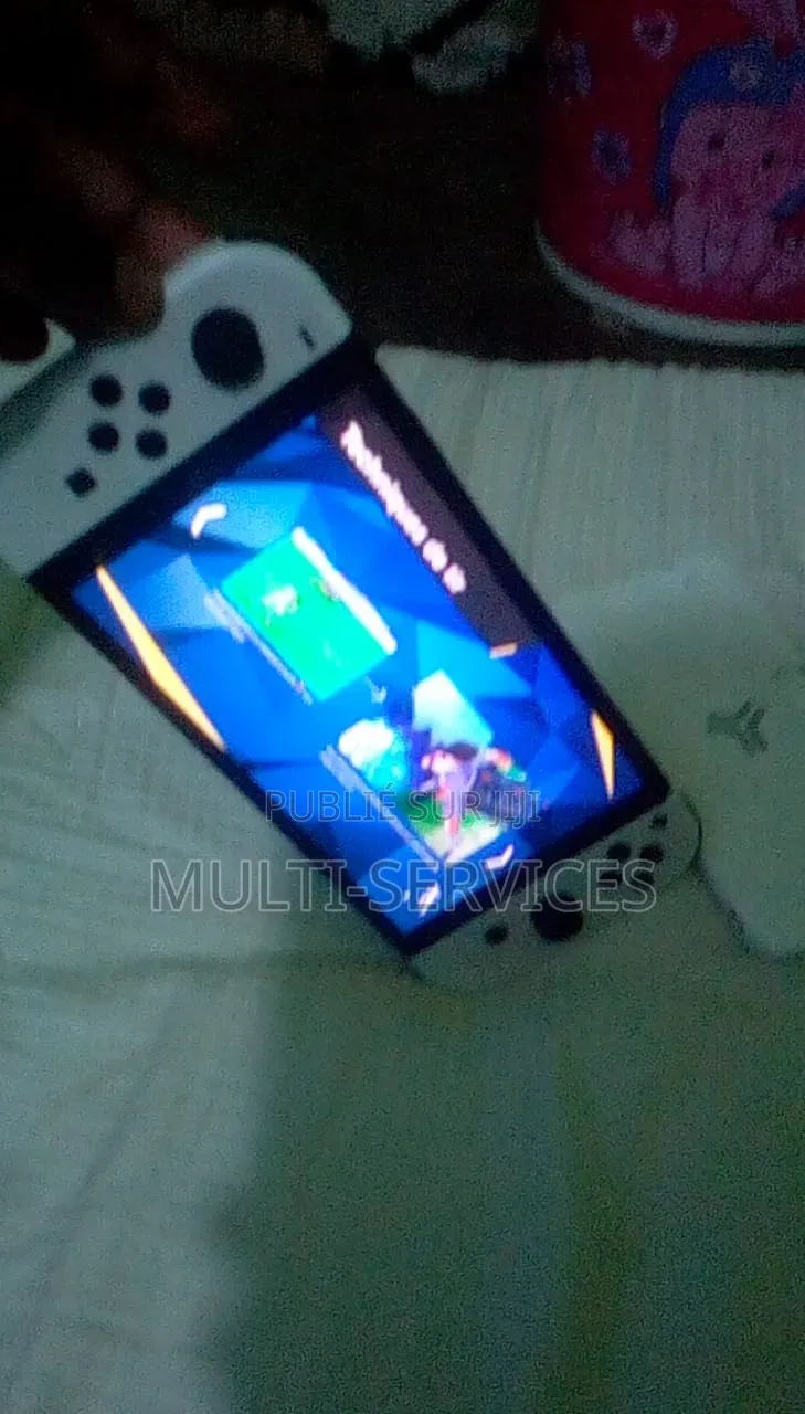 Console Nintendo Switch OLED À Vendre .