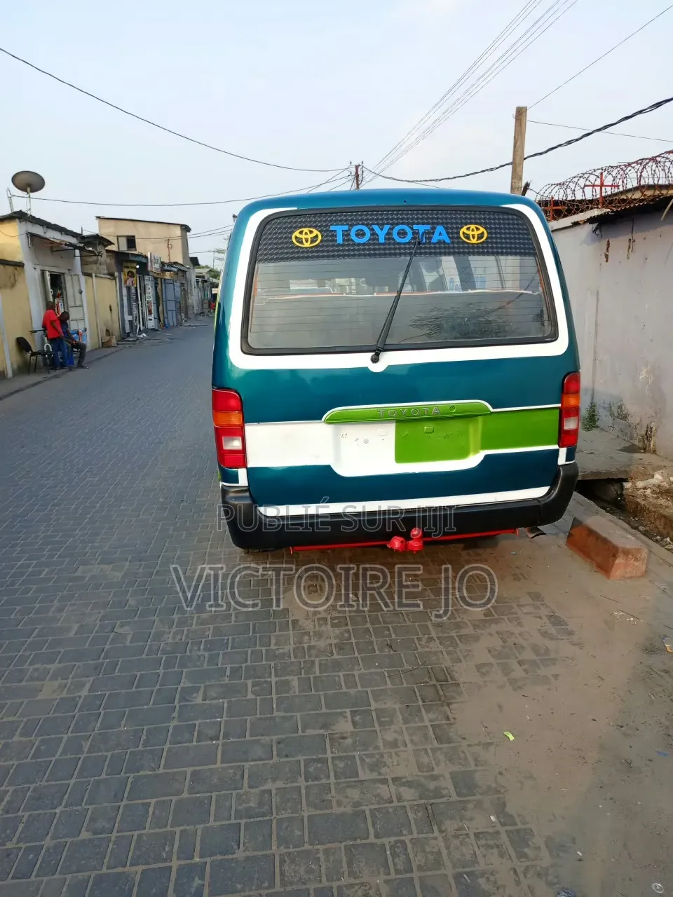 Toyota HiAce 2015 Vert