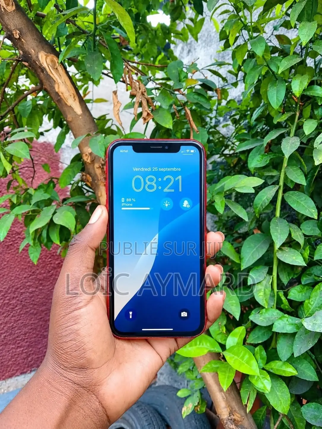 Nouveau Apple iPhone XR 64 GB Argenté