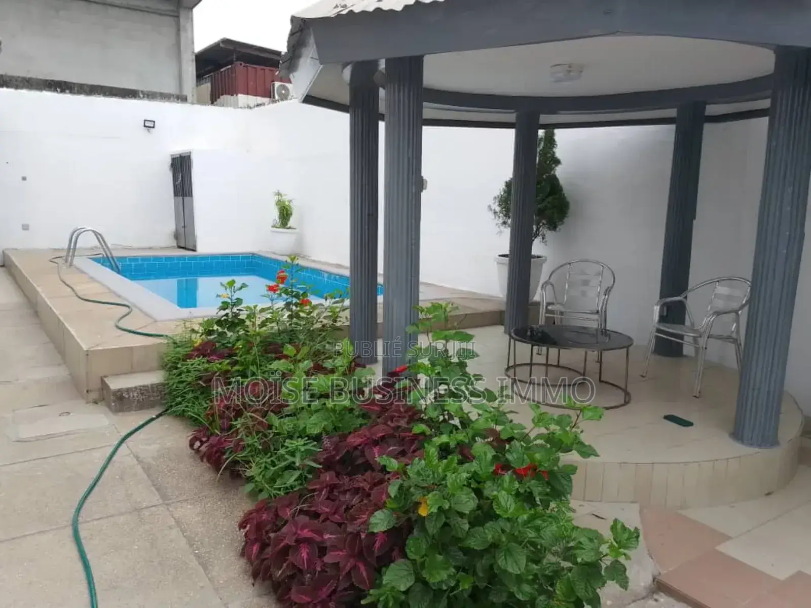 Furnished 2chbre Maison dans Moïse Business &, Lumumba à Louer