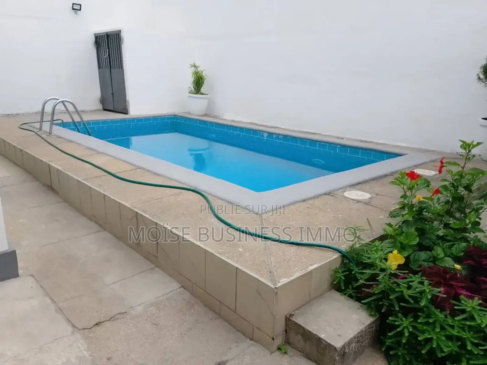 Furnished 2chbre Maison dans Moïse Business &, Lumumba à Louer