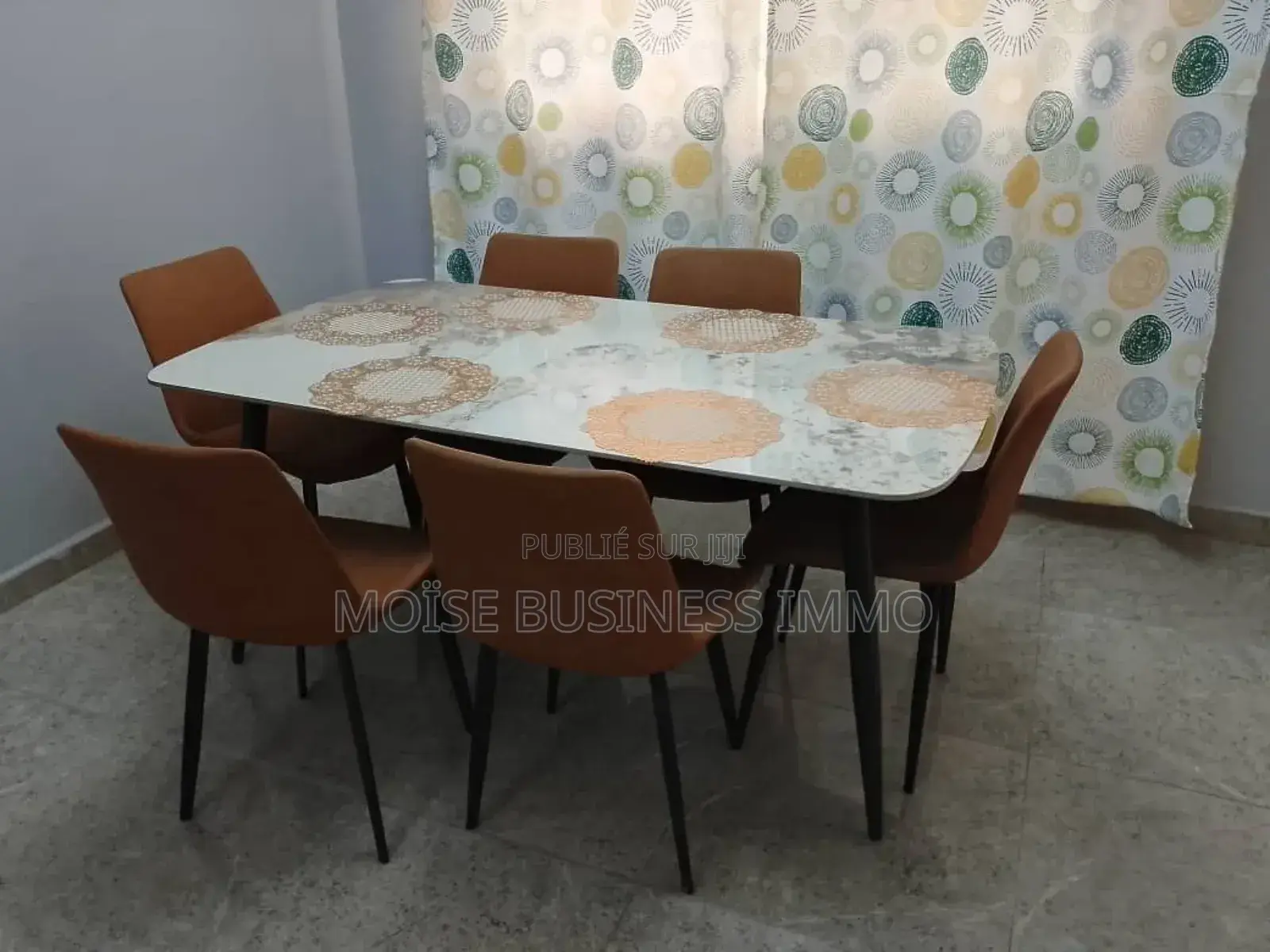 Furnished 2chbre Maison dans Moïse Business &, Lumumba à Louer