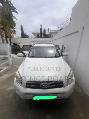 Toyota RAV4 4x4 2009 Blanc