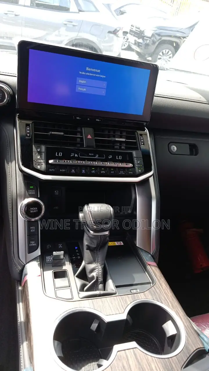 Nouveau Toyota Land Cruiser Base 4WD 2026 Noir