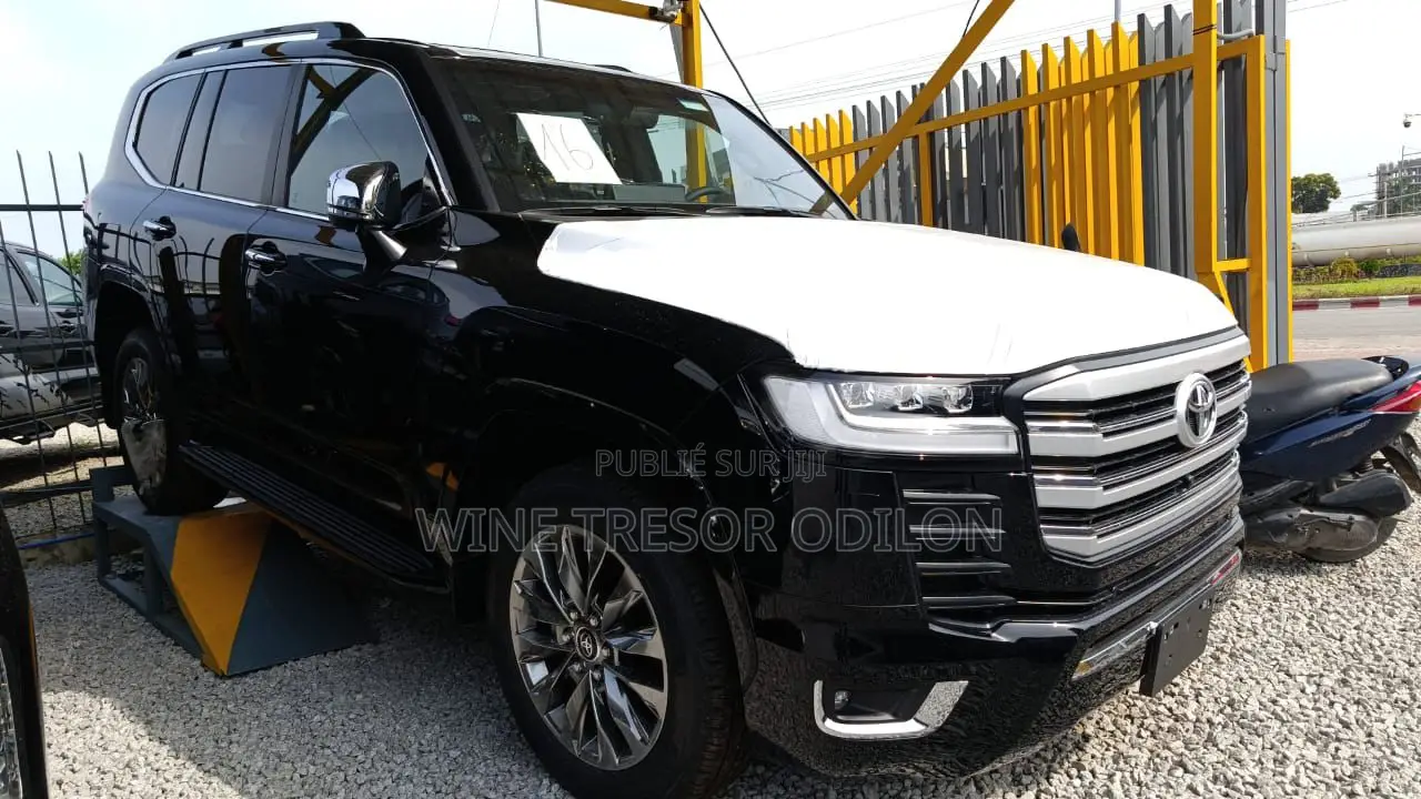 Nouveau Toyota Land Cruiser Base 4WD 2026 Noir