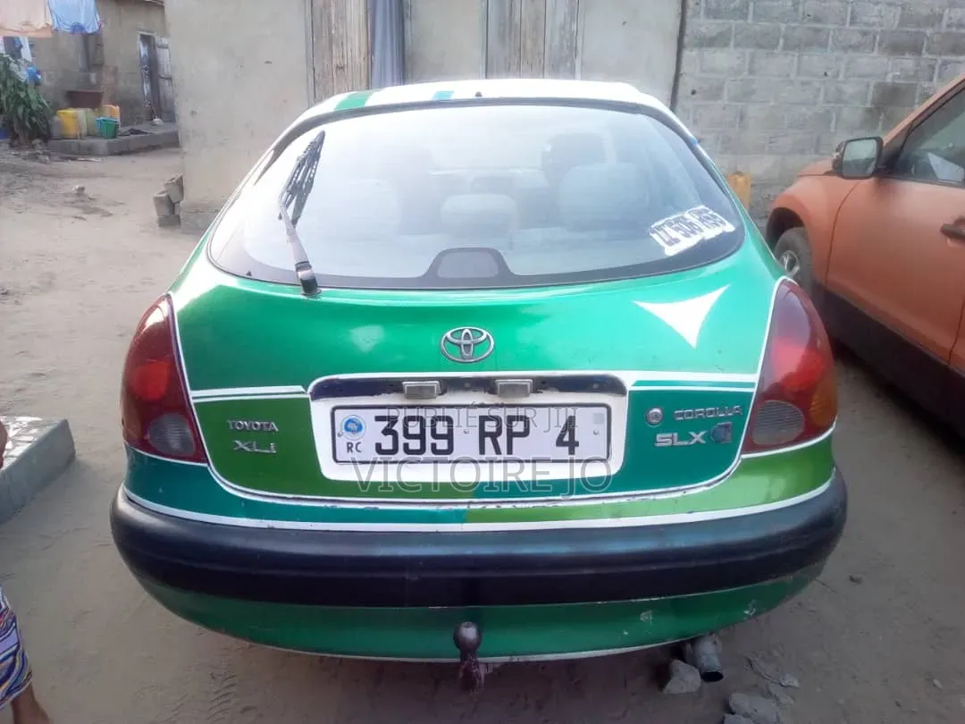 Toyota Corolla 2013 Vert