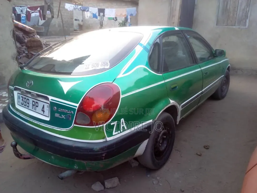 Toyota Corolla 2013 Vert