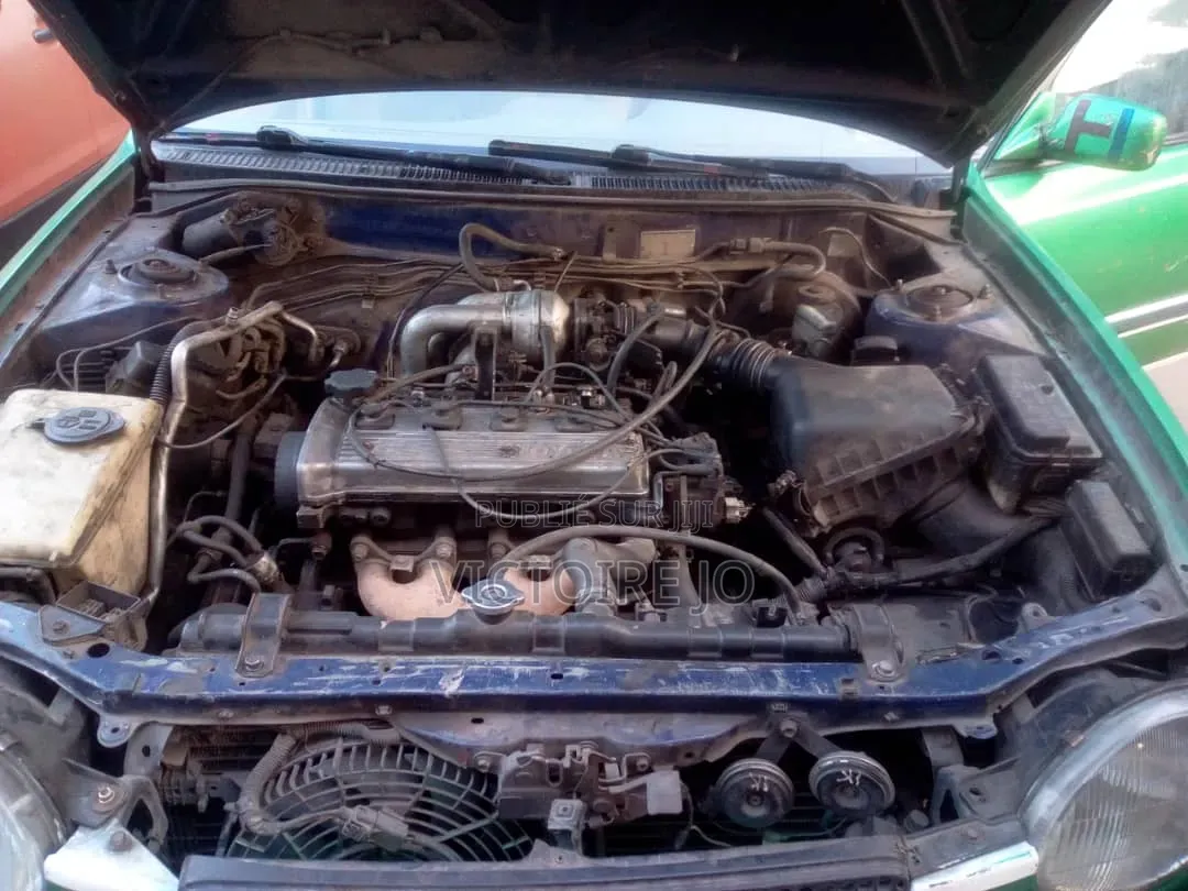 Toyota Corolla 2013 Vert