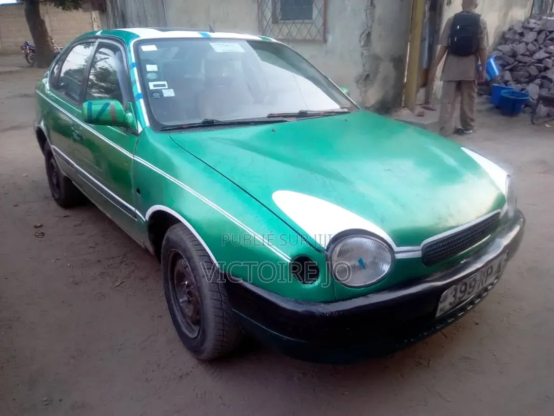 Toyota Corolla 2013 Vert