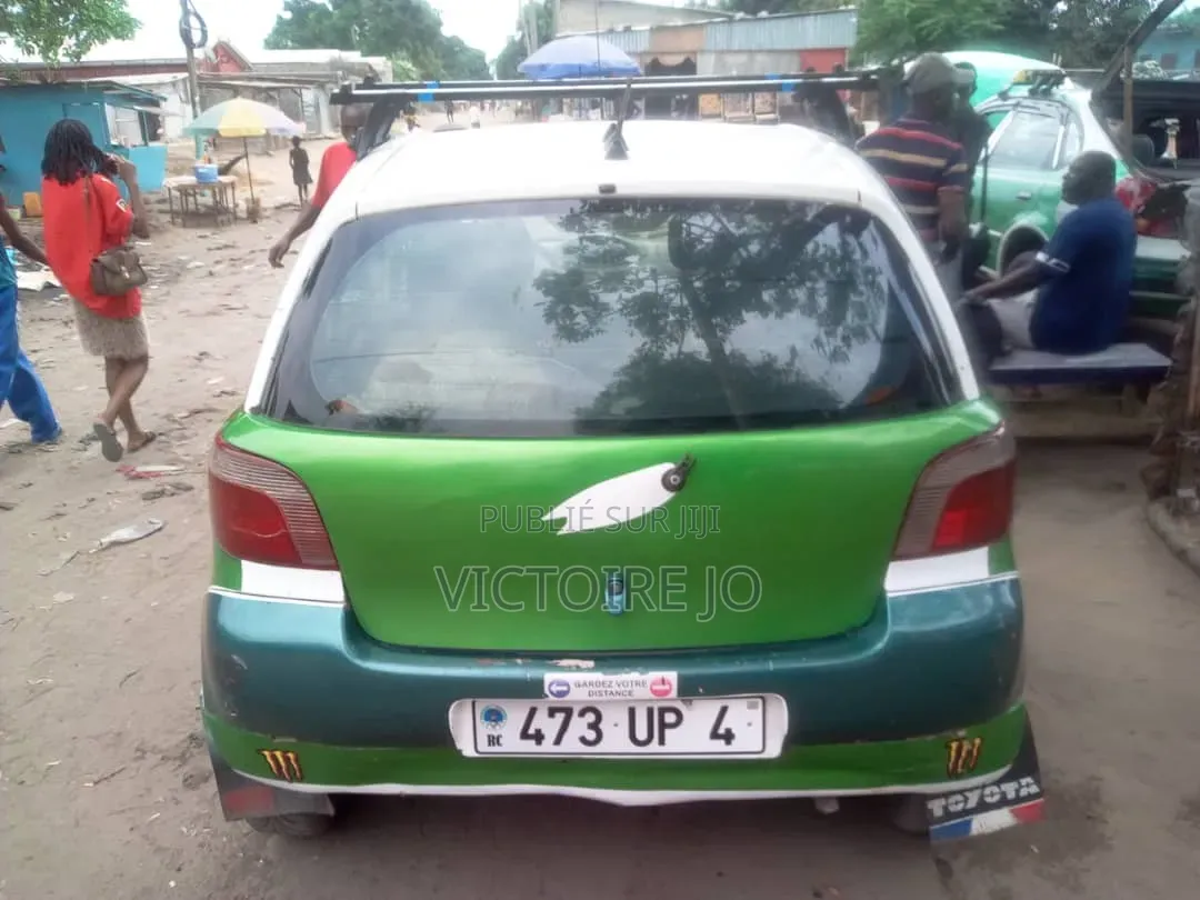 Toyota Yaris 2016 Vert