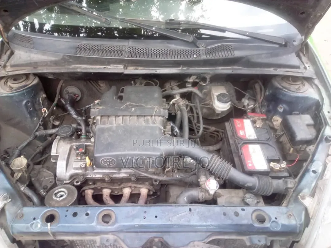 Toyota Yaris 2016 Vert