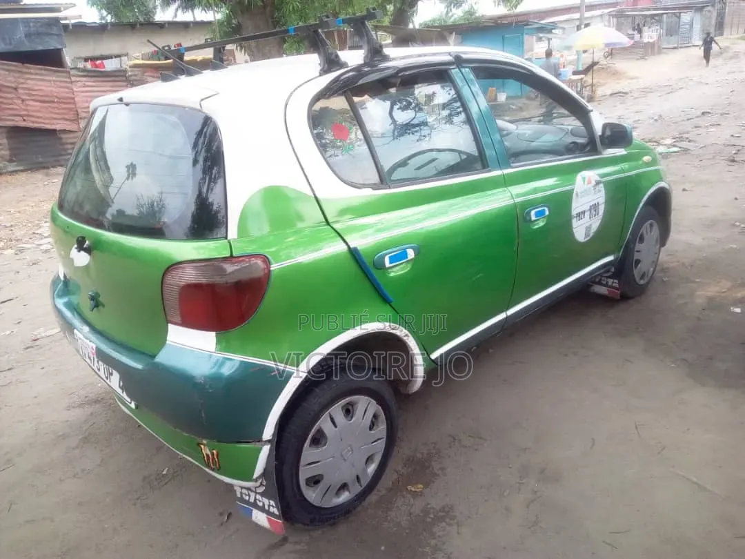 Toyota Yaris 2016 Vert