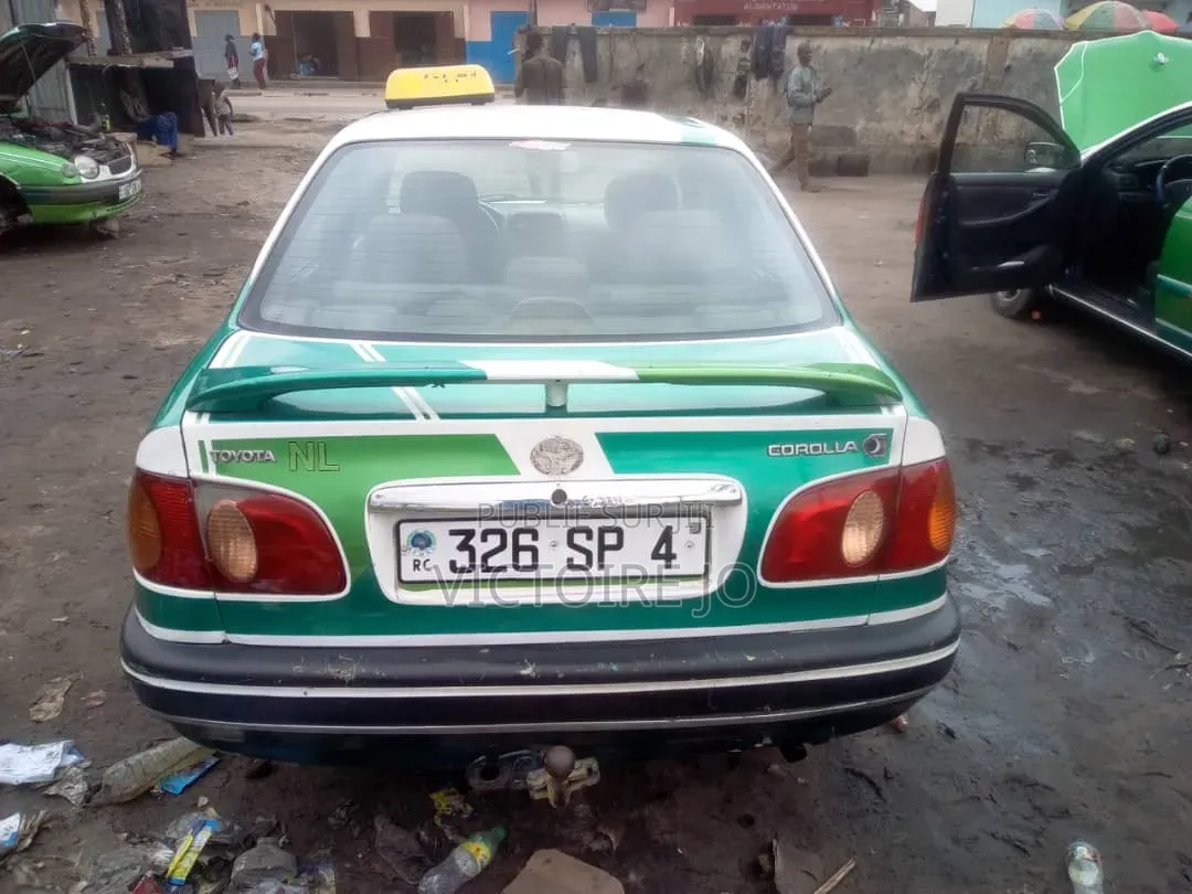 Toyota Corolla 2014 Vert