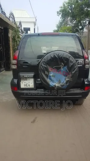 Toyota Land Cruiser Prado 2010 Noir