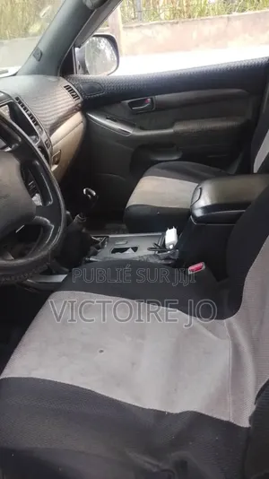 Toyota Land Cruiser Prado 2010 Noir