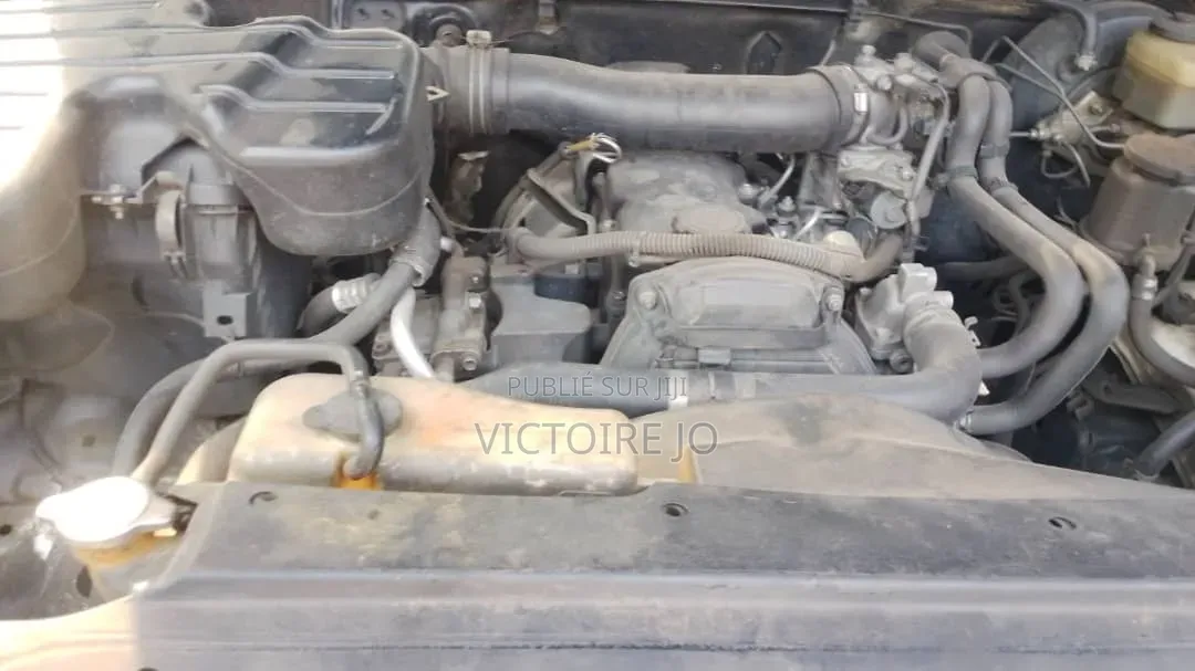 Toyota Land Cruiser Prado 2010 Noir