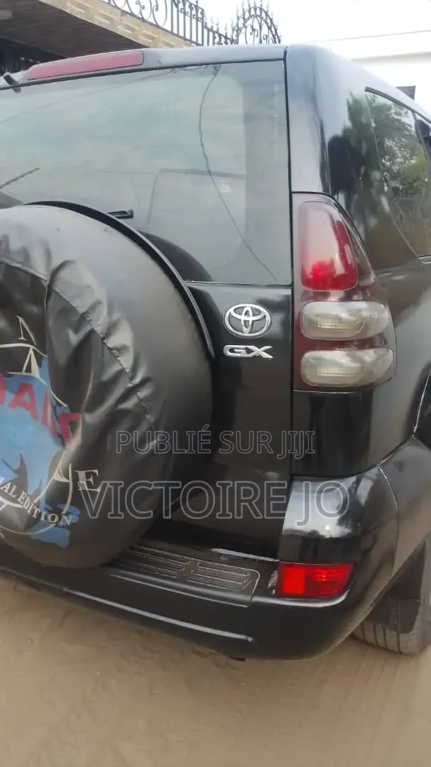 Toyota Land Cruiser Prado 2010 Noir
