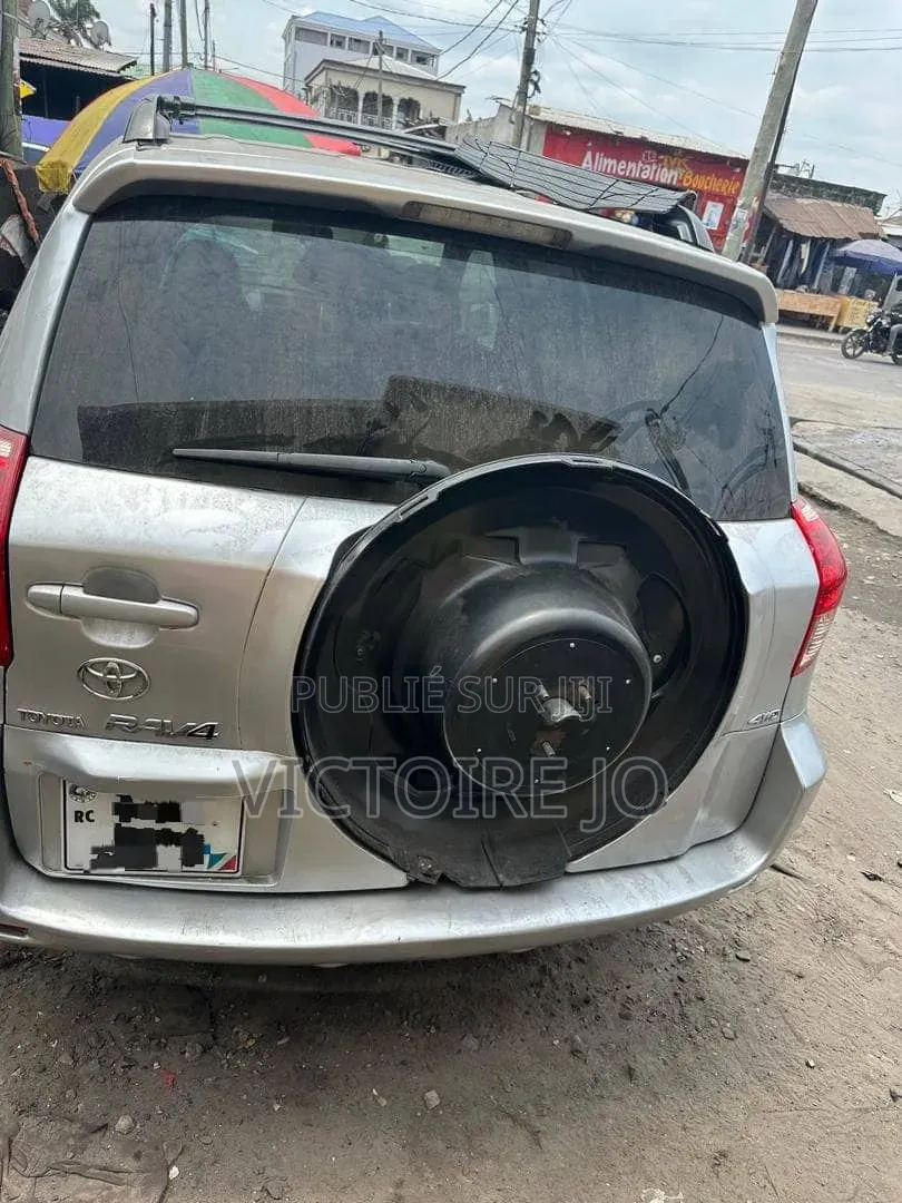 Toyota RAV4 2017 Gris