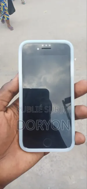 Nouveau Apple iPhone SE (2022) 64 GB Noir