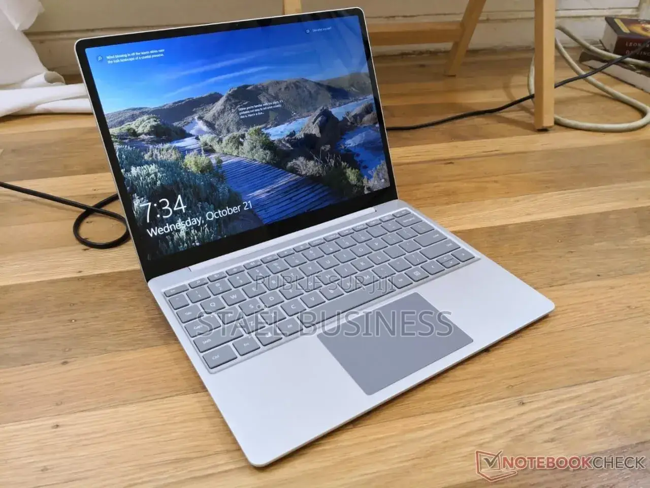 Ordinateur portable Apple MacBook Air 2015 6GB Intel Core i5 HDD 500GB