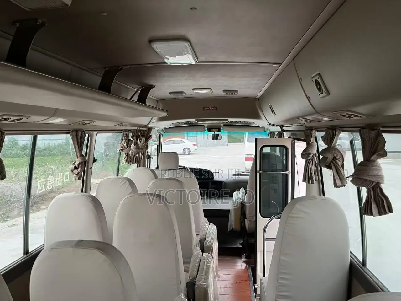 Toyota Coaster 2021 Blanc