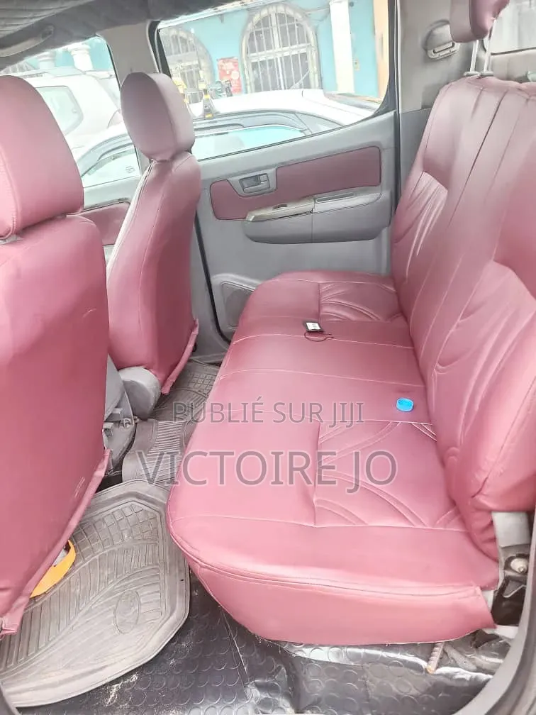Toyota Hilux 2012 Gris