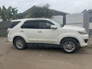 Toyota Fortuner 2013 Blanc