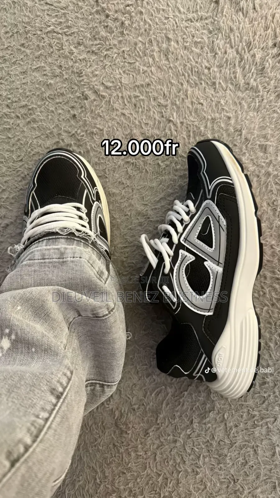 Sneakers Disponible