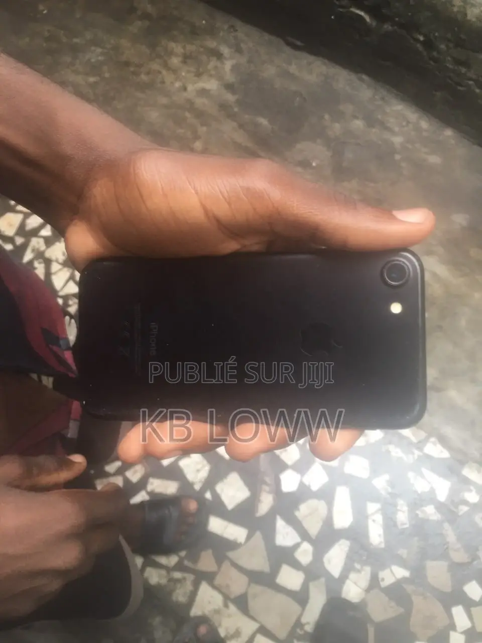 Nouveau Apple iPhone 7 32 GB Noir