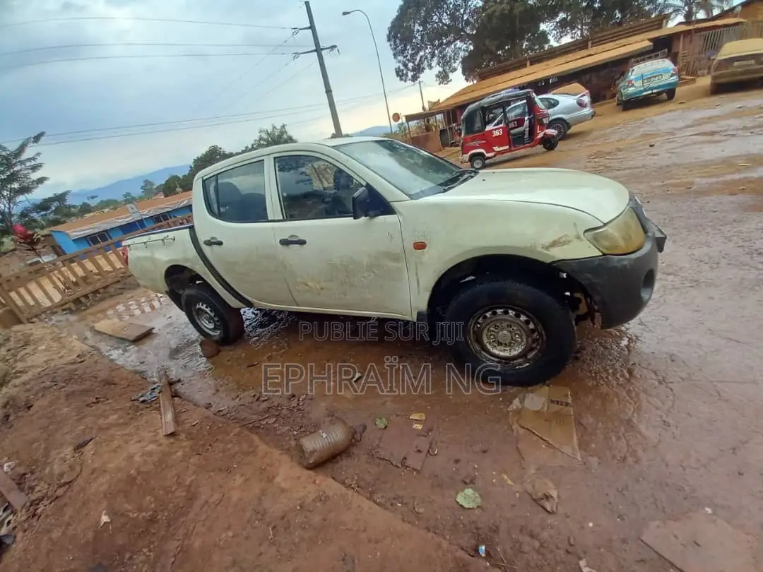 Mitsubishi L200 2008 Blanc