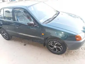 Toyota Starlet 2000 Vert