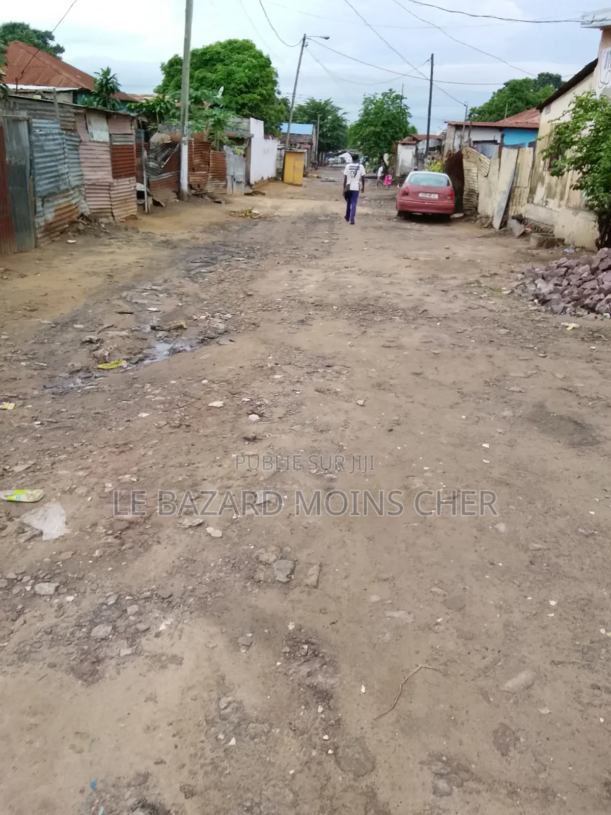 1 Parcelle Vendu Avec Habitation, Non Loin Goudron 5 Chemind